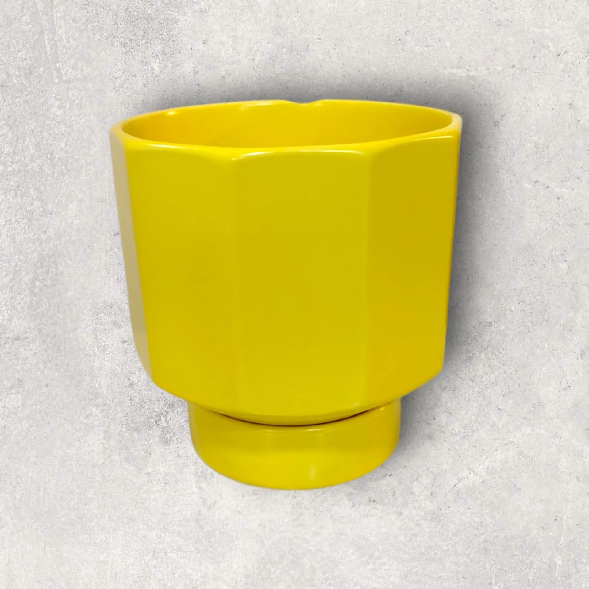 MACETA CERÁMICA MEDIANA CON BASE CERAMICA